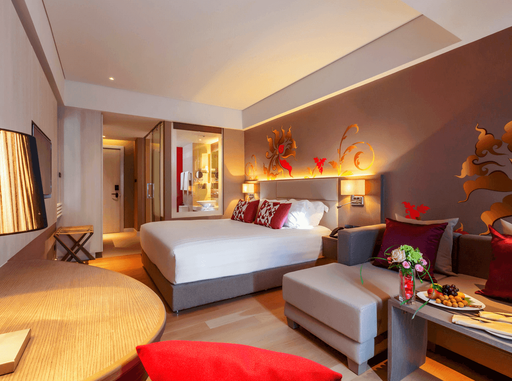 Superior Room 1 King Bed 